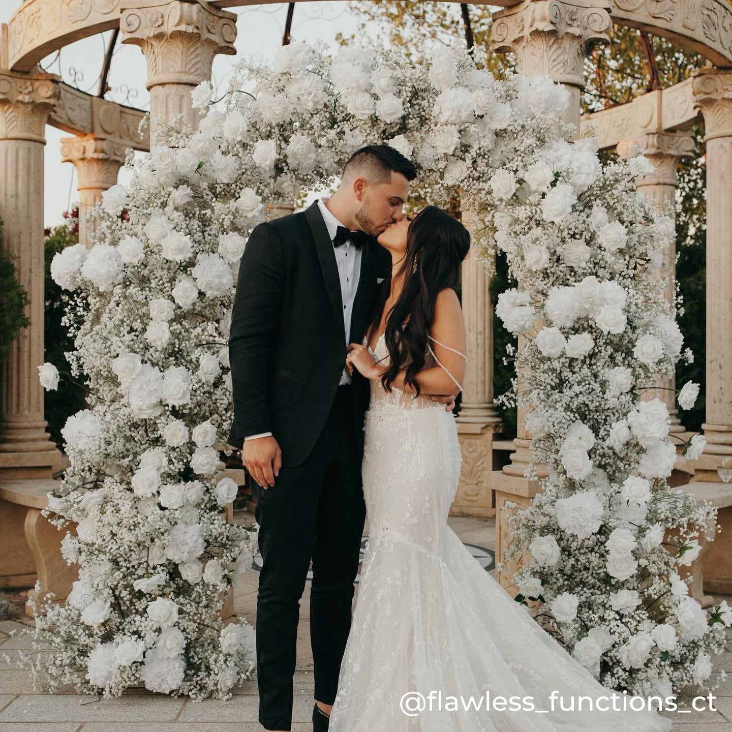 Colee:Rose and Baby Breath flower arch for Wedding Party Background Floral Arch Decoration Including Frame