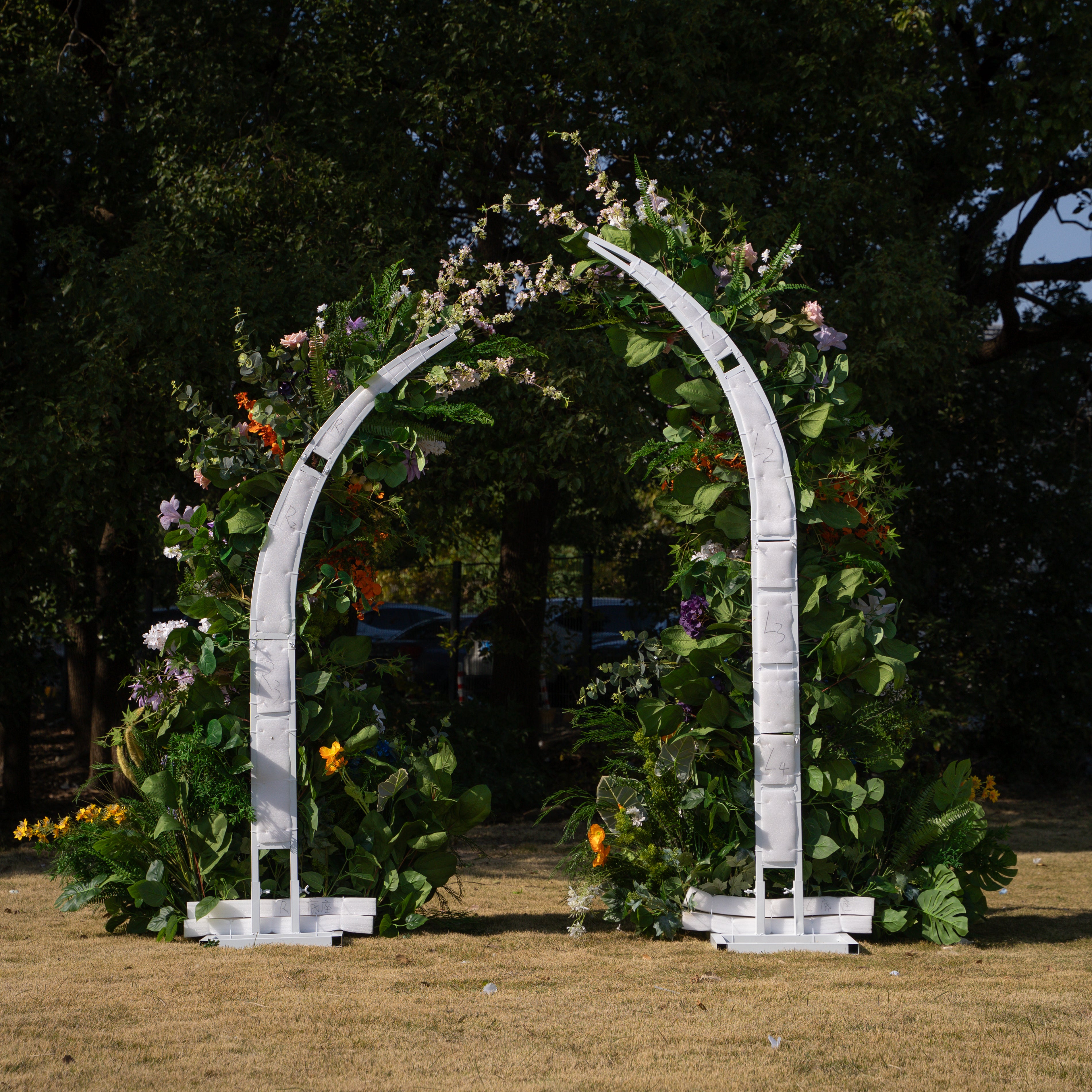 Lym :2026 New Designed Wedding Party Background Floral Arch Decoration (Including Frame)