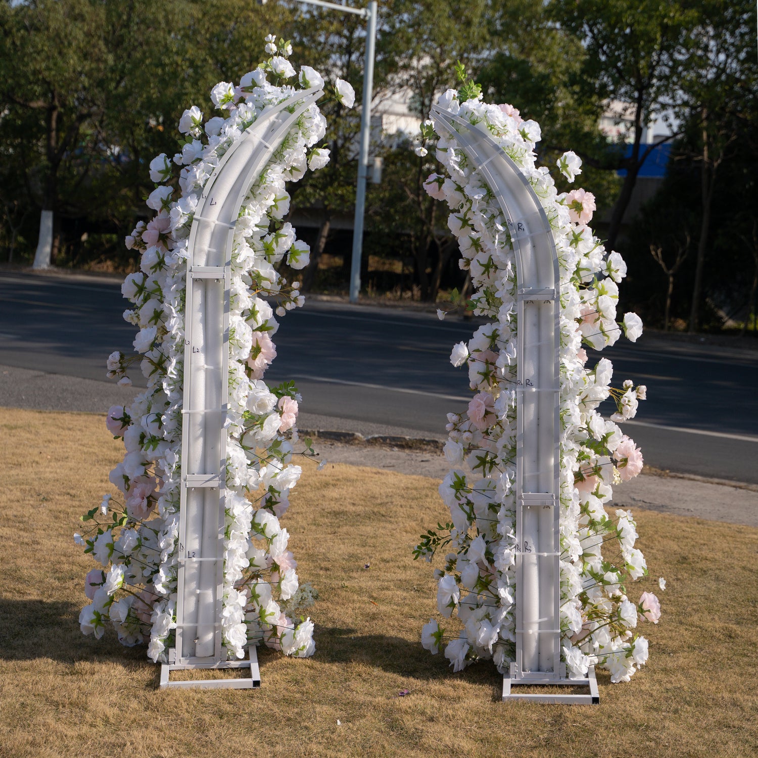Churri 2026 Elegant Floral Arch Backdrop with Stand – Blush Pink &amp; White Roses for Wedding Ceremonies