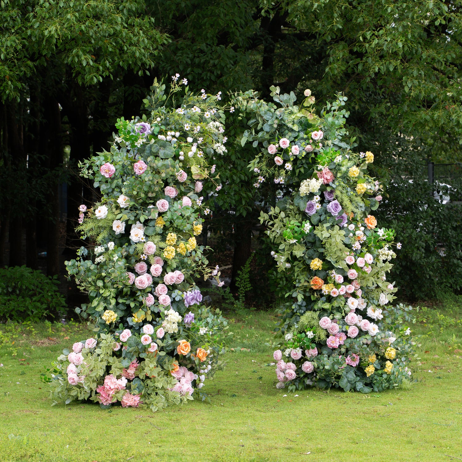 Petal：Wedding Party Background Floral Arch Decoration Including Frame